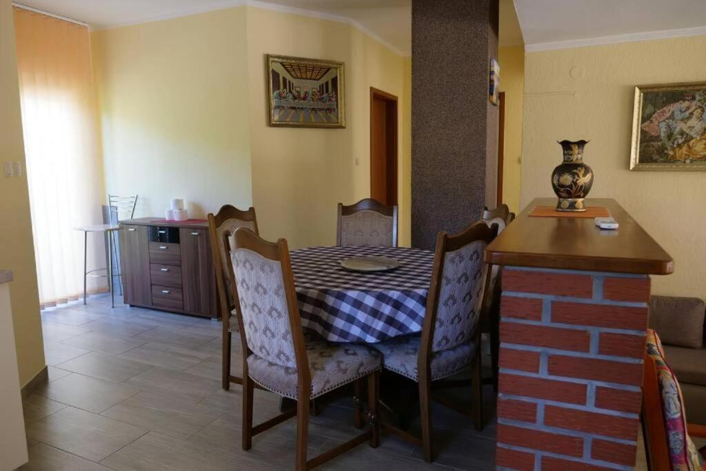 Apartman Carsko Rijeka Exteriér fotografie