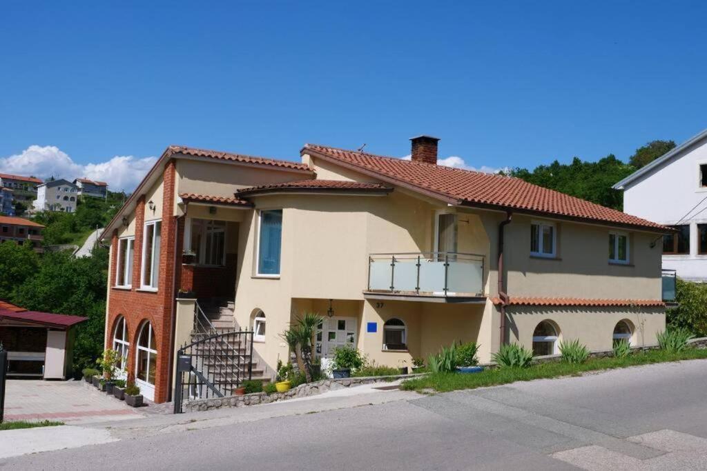 Apartman Carsko Rijeka Exteriér fotografie